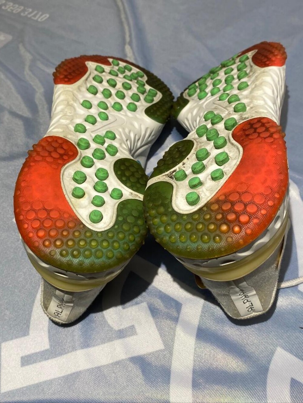 Nike Alpha Huarache Elite 3 Turf Shoes CU8403-100 White Ombre Swoosh Size 11 - Picture 6 of 7